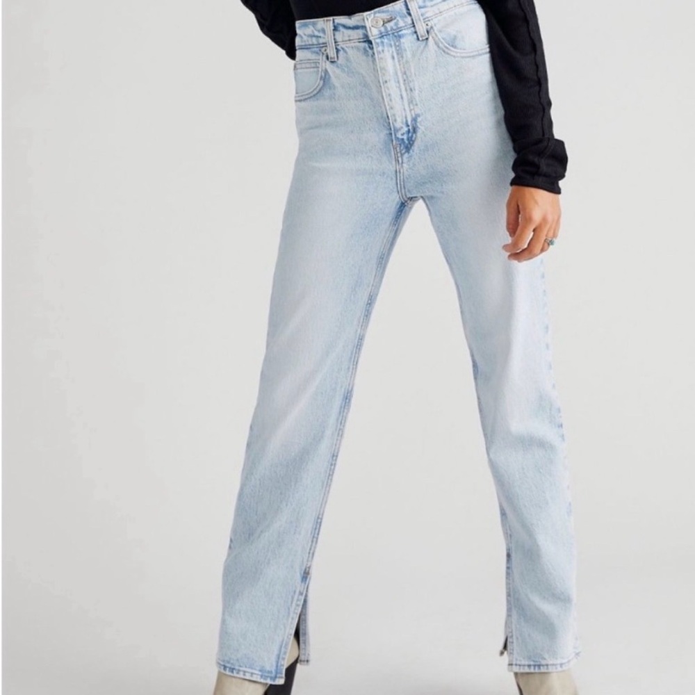Levi’s 70s High-Rise Straight Jeans